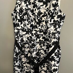 Carmen Marc Valvo Black and White Floral Midi Dress